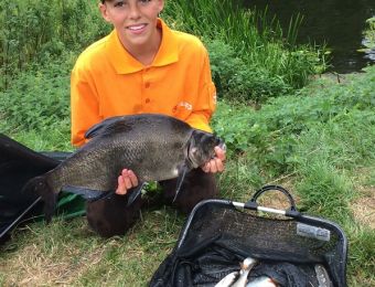 What's being caught here! - Evesham Youth A/C fished a match on the Avon at Fladbury August 2017. Junior, Callum Jennings certainly looks happy with this 4lb 9oz old black Avon bream to add to his weight of 6lb 12oz to win the Rob Langston Trophy.   Repor